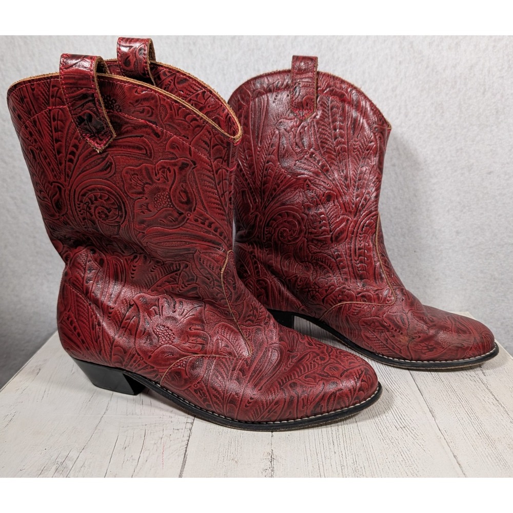 Vintage Tic-Tac-Toes Western Cowboy Boots Red Embossed Tooled Leather USA 8.5W